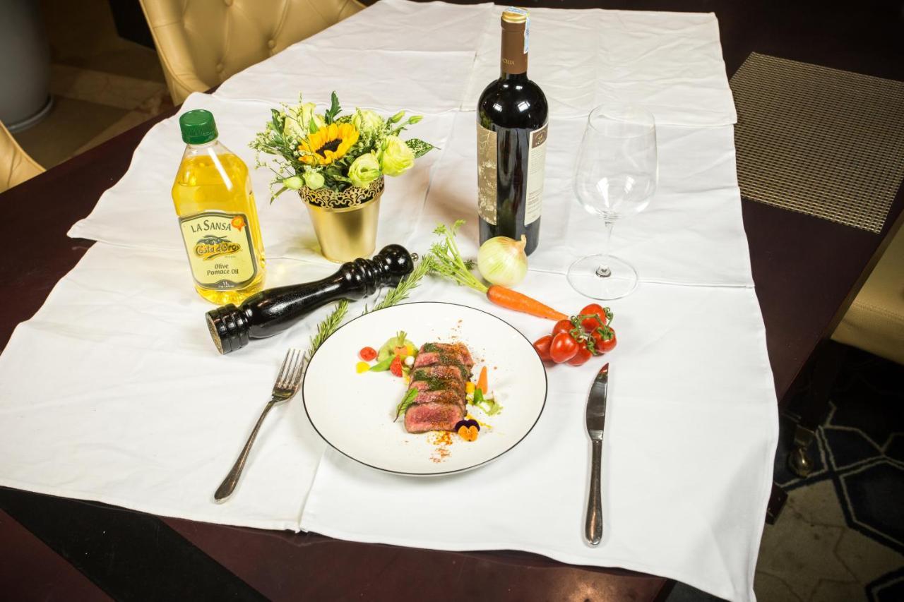 Mong Cai Hong Van Grand Hotel מראה חיצוני תמונה