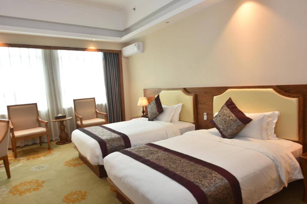 Mong Cai Hong Van Grand Hotel מראה חיצוני תמונה