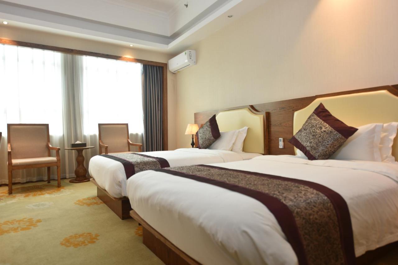 Mong Cai Hong Van Grand Hotel מראה חיצוני תמונה