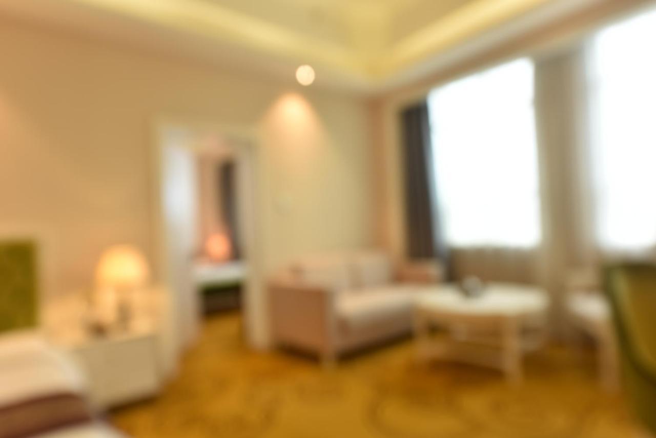 Mong Cai Hong Van Grand Hotel מראה חיצוני תמונה